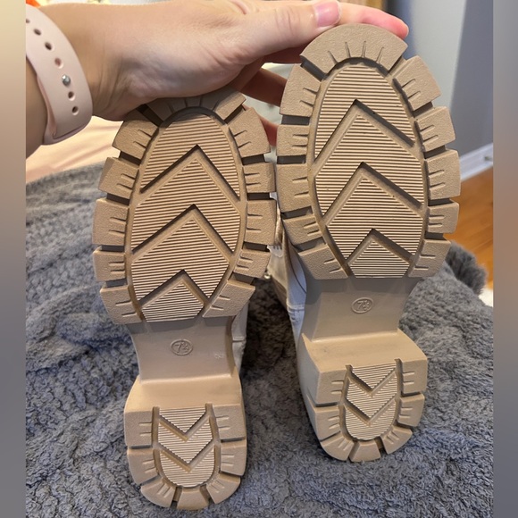 Cream Cargo Boots - Picture 9 of 9